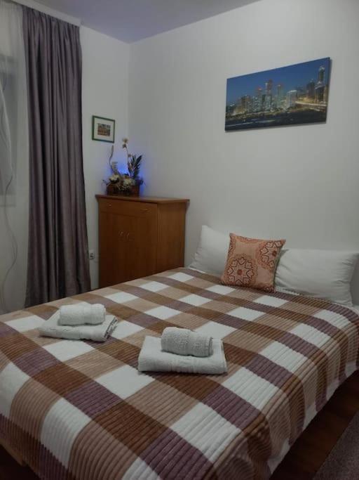 2Br Airport Accommodation W/Free Private Parking Ledine Kültér fotó